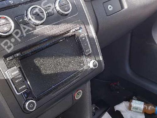 Used Radio VW TOURAN (1T3) [2010-2015]  18465627