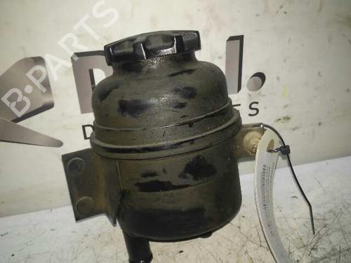 Used Power steering reservoir LAND ROVER DEFENDER Cabrio (L316) 2.5 TDI 4x4 (L316) (113 hp) 17843261