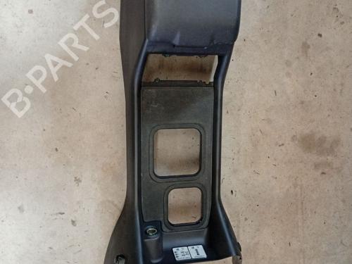 Armlæn LAND ROVER DISCOVERY II (L318) 2.5 Td5 4x4 (139 hp) 26005145