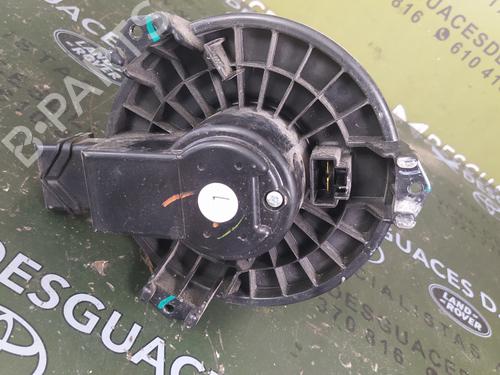 Heater blower motor TOYOTA HILUX VII Pickup (_N1_, _N2_, _N3_) 2.5 D-4D 4WD (KUN25) | BP17847331M62 