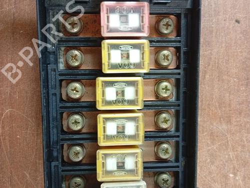 Fuse box LAND ROVER FREELANDER I (L314) 2.0 DI 4x4 | BP26222748E1 