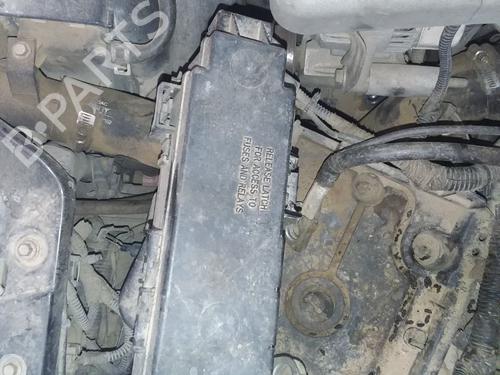 Used Fuse box JEEP CHEROKEE (KJ) 2.5 CRD 4x4 (143 hp) 30468332