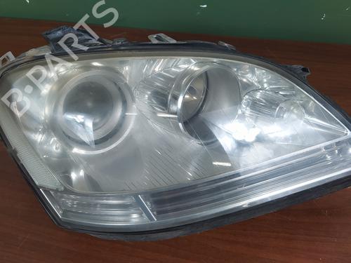 Used Right headlight MERCEDES-BENZ M-CLASS (W164) ML 500 4-matic (164.175) (306 hp) 18040039