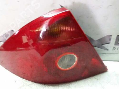 Used Left taillight FORD MONDEO III Saloon (B4Y) 2.0 16V TDDi / TDCi (115 hp) 17845044
