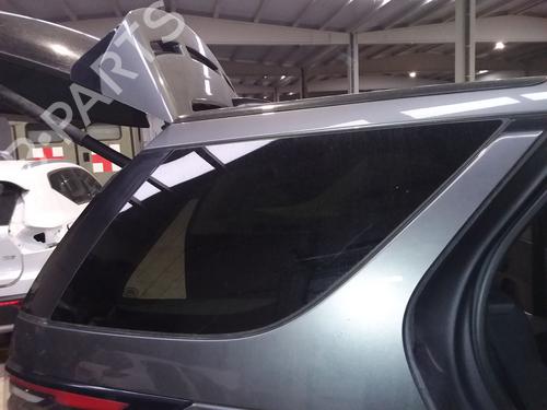 Used Rear right quarter glass LAND ROVER DISCOVERY V (L462) 2.0 Sd4 4x4 (241 hp) 31251217