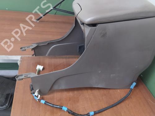 Armrest / Center console TOYOTA LAND CRUISER PRADO (_J12_) 3.0 D-4D (KDJ120, KDJ125) | BP26394865I20 