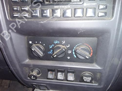 Used Climate control Climate control JEEP CHEROKEE (XJ) 2.5 TD 4x4 (116 hp) 36161658 36161658