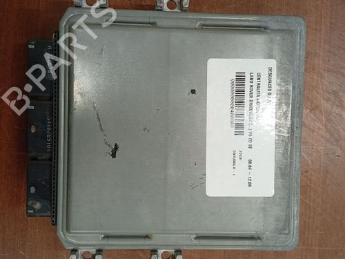Used Engine control unit (ECU) Engine control unit (ECU) LAND ROVER DISCOVERY III (L319) 2.7 TD 4x4 (190 hp) 35725971 35725971