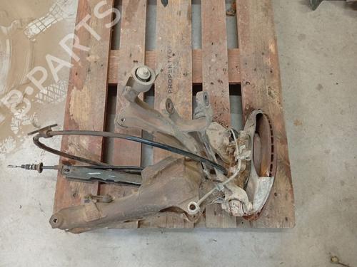 Used Left rear steering knuckle VOLVO XC90 I (275) D5 AWD (163 hp) 25653424