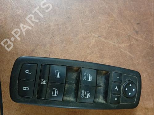 Used Left front window switch Left front window switch JEEP GRAND CHEROKEE IV (WK, WK2) 3.0 CRD V6 4x4 (250 hp) 30052051 30052051