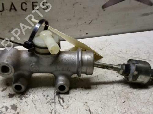 Used Clutch slave cylinder TOYOTA LAND CRUISER PRADO (_J12_) 3.0 D-4D (KDJ120, KDJ125) (166 hp) 17845955