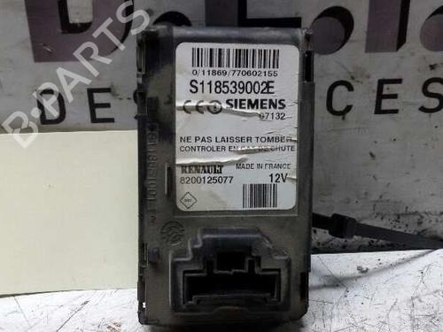 Control unit RENAULT GRAND SCÉNIC II (JM0/1_) 1.9 dCi (116 hp) 17845591