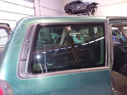 Used Rear right quarter glass NISSAN TERRANO II (R20) 2.7 TDi 4WD (125 hp) 31761119