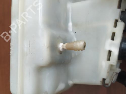 Used Brake master cylinder LAND ROVER DISCOVERY II (L318) 2.5 Td5 4x4 (139 hp) 24059377