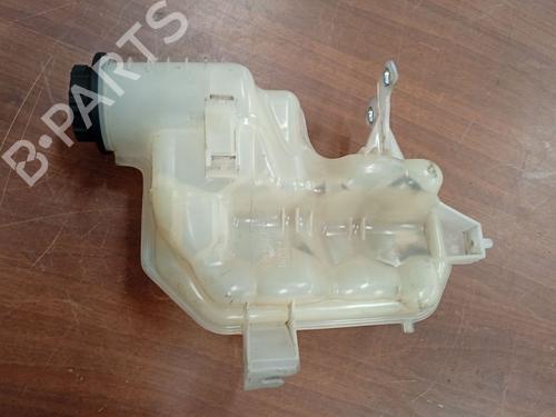 expansion-tank-land-rover-discovery-iii-l319-2004-2005-2006-2007-2008-2009-34438521 main image