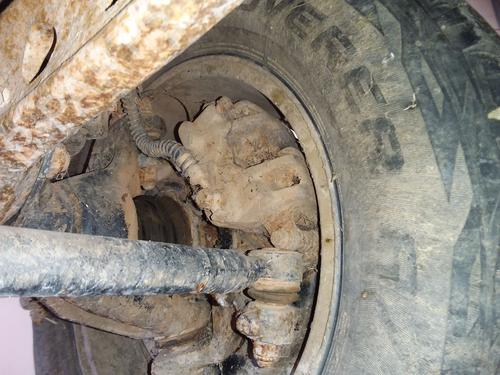 Used Right front brake caliper Right front brake caliper LAND ROVER DISCOVERY II (L318) 2.5 Td5 4x4 (139 hp) 35905622 35905622