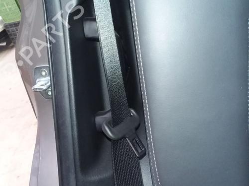 rear-right-seatbelt-toyota-land-cruiser-prado-_j15_-2009-34509974 main image