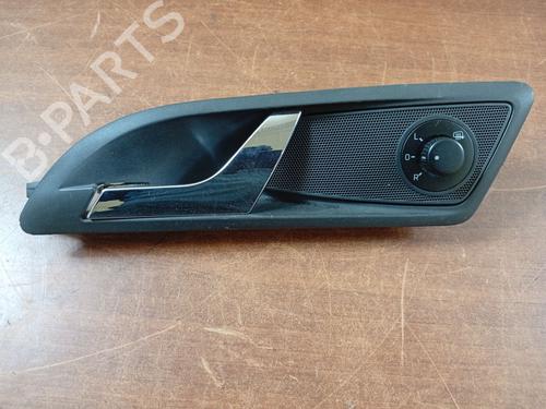 Used Front left interior door handle SKODA OCTAVIA II (1Z3) 1.6 TDI (105 hp) 29750724