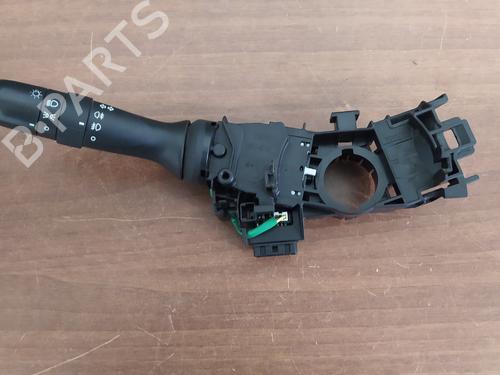 Used Headlight switch TOYOTA YARIS (_P13_) 1.5 Hybrid (NHP130_, NHP130) (101 hp) 24394668