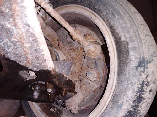 Used Left front steering knuckle SSANGYONG KORANDO (KJ) 2.9 TD (120 hp) 31624270