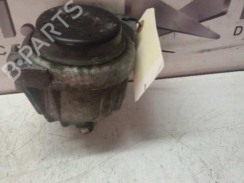 Used Engine mount BMW 1 (E81) 116 i (115 hp) 17844592