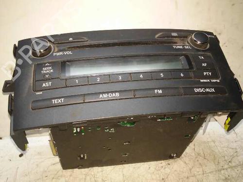 Used Radio TOYOTA AURIS (_E15_) [2006-2012]  18063171