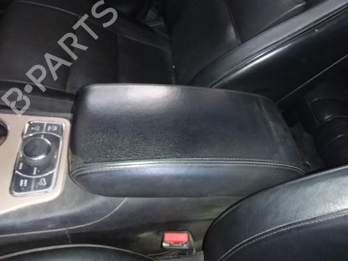 Used Armrest / Center console JEEP GRAND CHEROKEE IV (WK, WK2) 3.0 CRD V6 4x4 (250 hp) 30051908