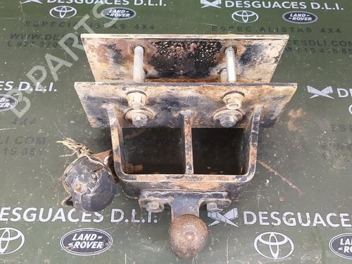 Used Tow ball/Mechanism TOYOTA HILUX VII Pickup (_N1_, _N2_, _N3_) 2.5 D-4D 4WD (KUN25) (144 hp) 18019654