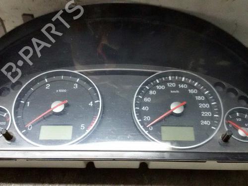 Used Instrument cluster FORD MONDEO III (B5Y) 2.0 TDCi (130 hp) 17840600