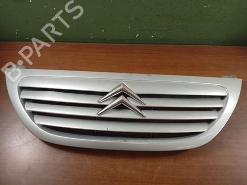 Used Grille CITROËN C3 I (FC_, FN_) 1.4 HDi (68 hp) 30150615