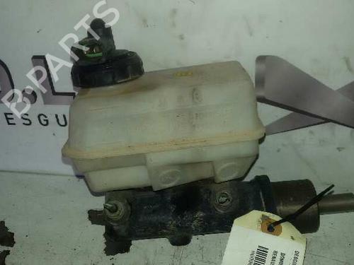 Used Brake master cylinder RENAULT LAGUNA I (B56_, 556_) 1.8 (B56S/T/0) (90 hp) 17840833