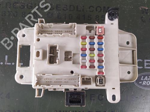 Used Fuse box TOYOTA RAV 4 II (_A2_) [2000-2005]  17853484