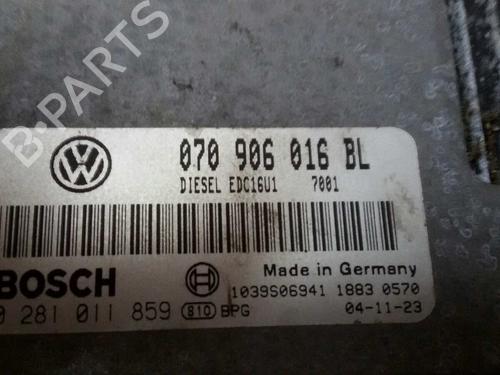 Engine control unit (ECU) VW TOUAREG (7LA, 7L6, 7L7) 2.5 R5 TDI | BP17845143M57 
