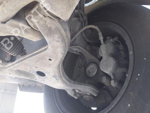 Used Right front steering knuckle MERCEDES-BENZ VITO / MIXTO Van (W639) [2003-2025]  26882957