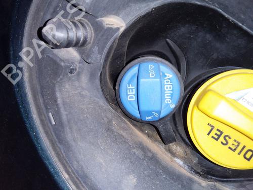 Used AdBlue tank JAGUAR F-PACE (X761) [2015-2026]  31589437