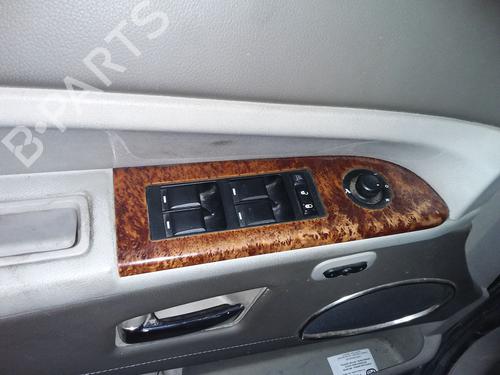 Used Left front window switch JEEP GRAND CHEROKEE III (WH, WK) [2004-2011]  30731571