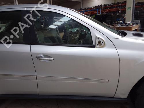 Used Right front door Right front door MERCEDES-BENZ M-CLASS (W164) ML 320 CDI 4-matic (164.122) (224 hp) 36526667 36526667