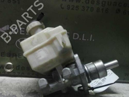 Used Brake master cylinder LAND ROVER RANGE ROVER SPORT I (L320) 2.7 D 4x4 (190 hp) 17842874