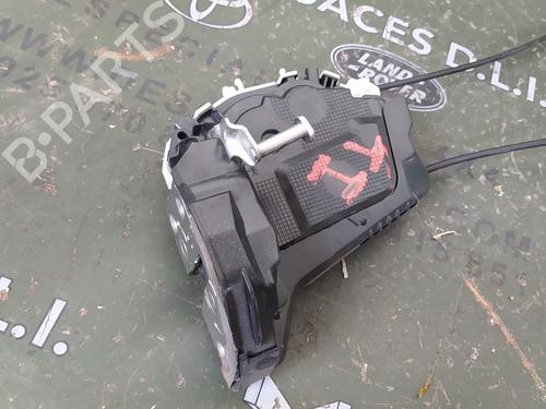 Used Rear left lock TOYOTA YARIS (_P13_) 1.5 Hybrid (NHP130_) (101 hp) 17851665