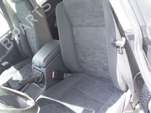 Used Seats set LAND ROVER DISCOVERY II (L318) 2.5 Td5 4x4 (139 hp) 26005077