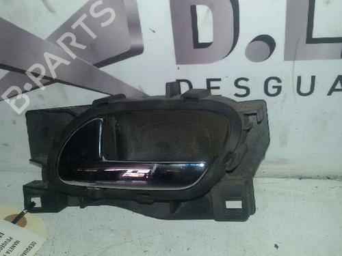 Used Front left interior door handle PEUGEOT 407 (6D_) 2.0 HDi (6DRHHA) (163 hp) 17841558