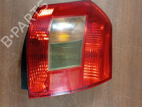 Used Left taillight TOYOTA COROLLA (_E12_) 2.0 D-4D (CDE120R, CDE120L_) (110 hp) 31127611
