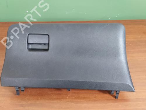 Used Glove box TOYOTA YARIS (_P13_) 1.5 Hybrid (NHP130_) (101 hp) 22520986