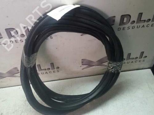 Used Rubber door seal BMW X3 (F25) xDrive 20 d (184 hp) 17844605