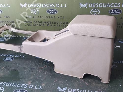 Armrest / Center console NISSAN TERRANO II (R20) 2.7 TDi 4WD | BP17854176I20 