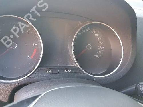 Used Instrument cluster VW POLO V (6R1, 6C1) 1.4 TDI (90 hp) 17845931