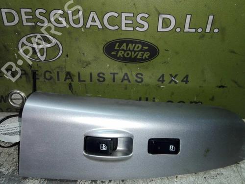 Used Right front window switch KIA SPORTAGE II (JE_, KM_) 2.0 CRDi 4WD (140 hp) 17849026