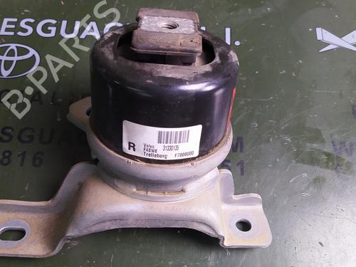 Used Engine mount VOLVO XC60 I SUV (156) D3 (150 hp) 17851088