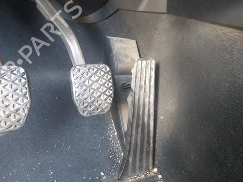 Used Pedal BMW 1 (E87) 120 d (163 hp) 25710170