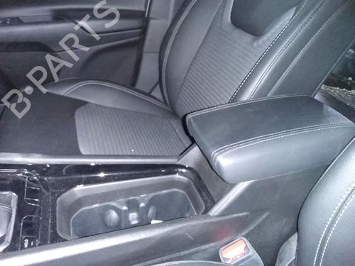 Used Armrest / Center console Armrest / Center console JEEP COMPASS (MP, M6, MV, M7) 1.5 T4 Hybrid (131 hp) 36355334 36355334